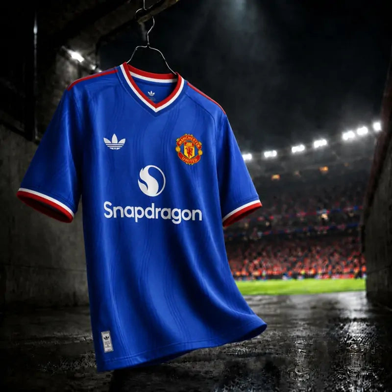 Manchester United 2026/27 Away Blue Football Shirt – Slim Fit Athletic Style