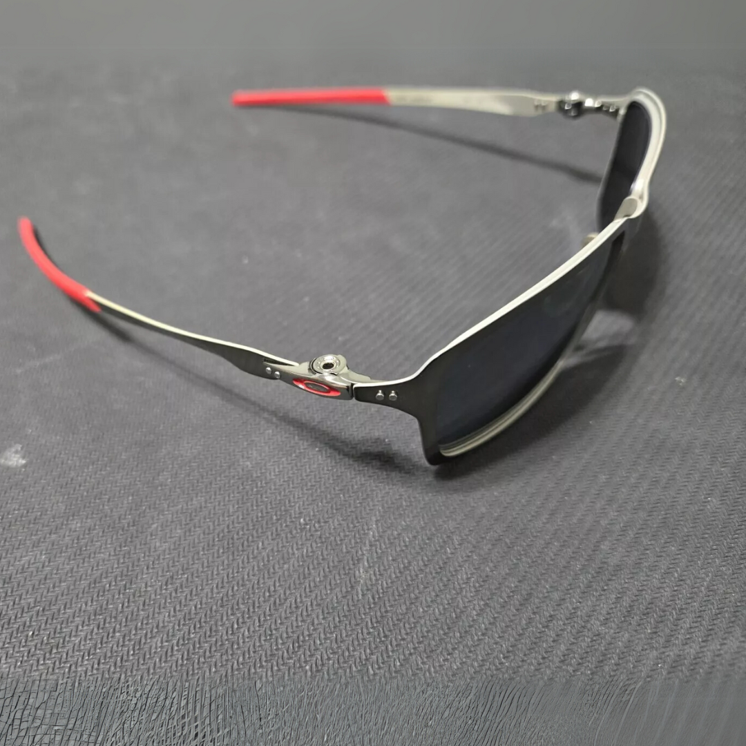 Oakley Tincan Ferrari