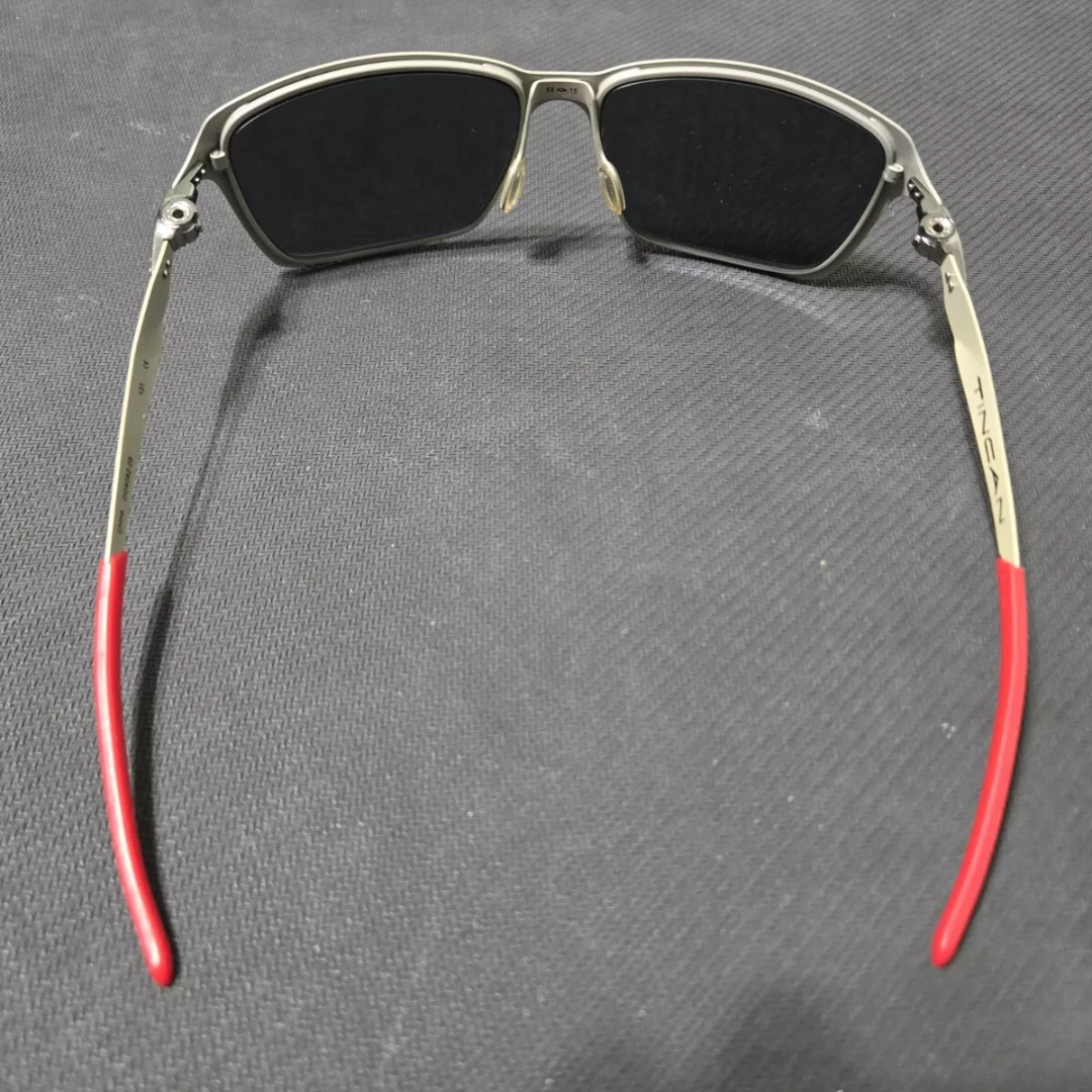 Oakley Tincan Ferrari