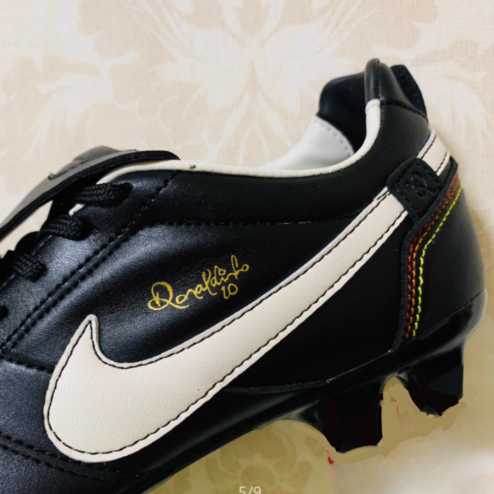 Chuteira Nike Tiempo Ronaldinho R10 – Edição Legend