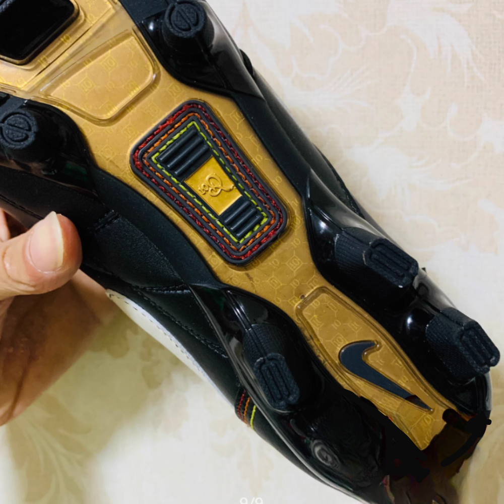 Chuteira Nike Tiempo Ronaldinho R10 – Edição Legend