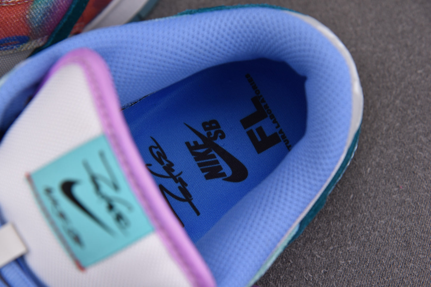 DUNK SB X FUTURA LABORATORIES