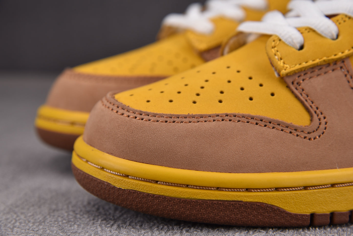 Dunk SB Low Newcastle Brown Ale