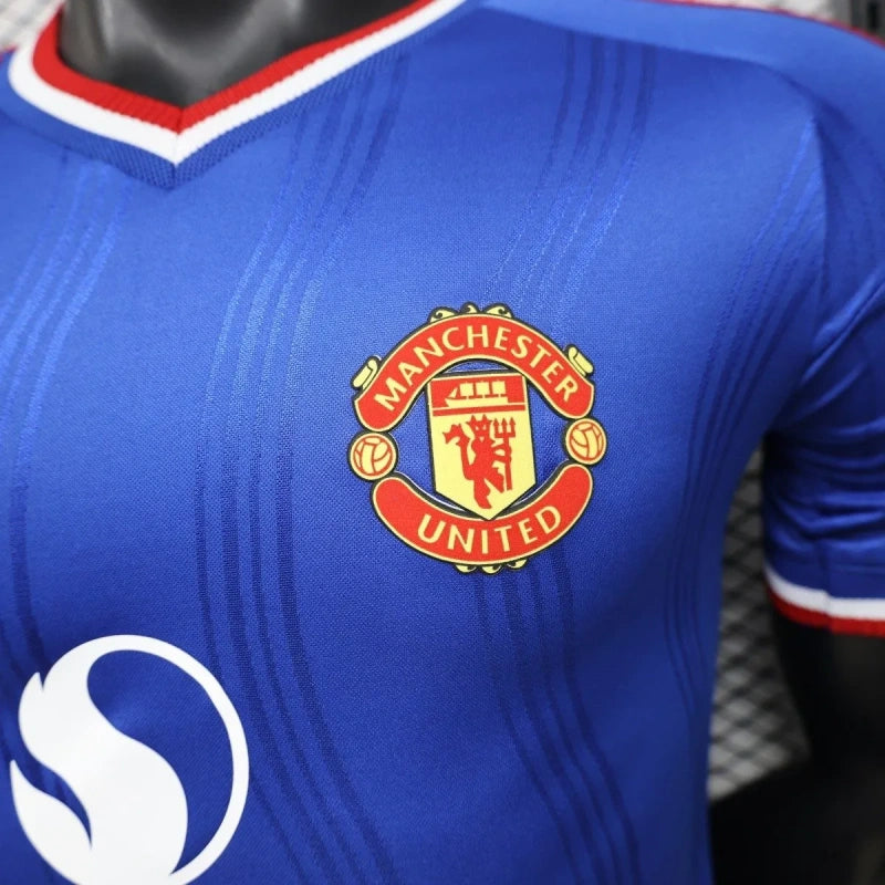 Manchester United 2026/27 Away Blue Football Shirt – Slim Fit Athletic Style
