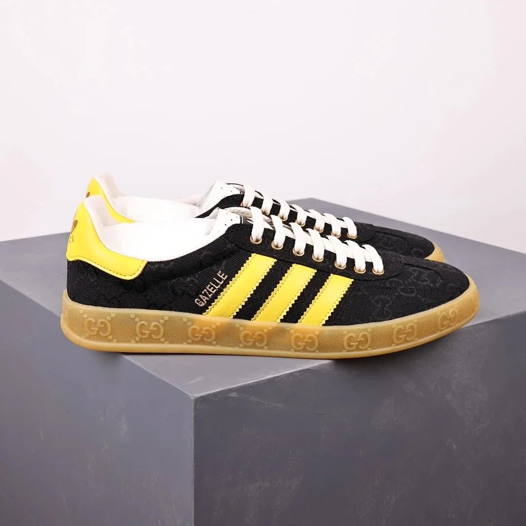 Adidas Gazelle Special Edition GUC Sneakers**