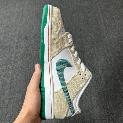 NIKE SB DUNK LOW X JARRITOS