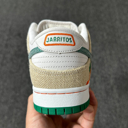 NIKE SB DUNK LOW X JARRITOS