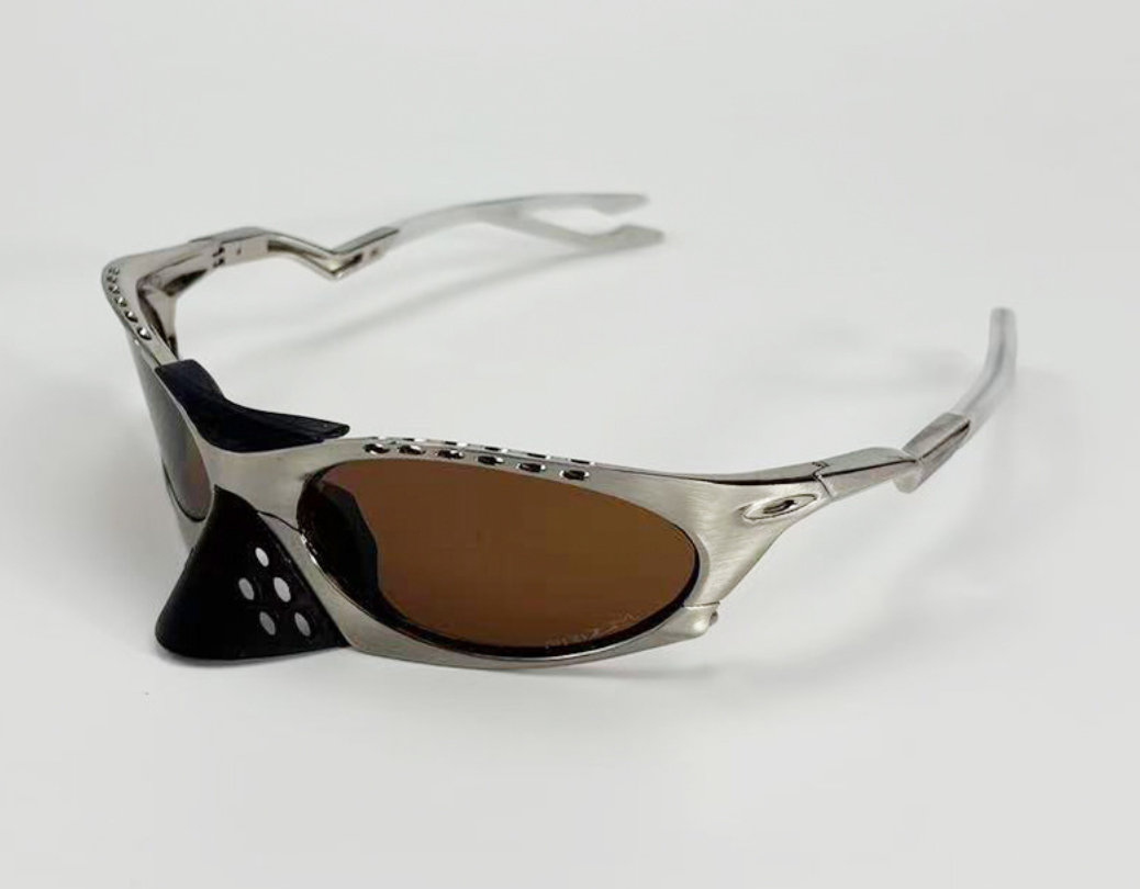 P l a n t a r i s Metal