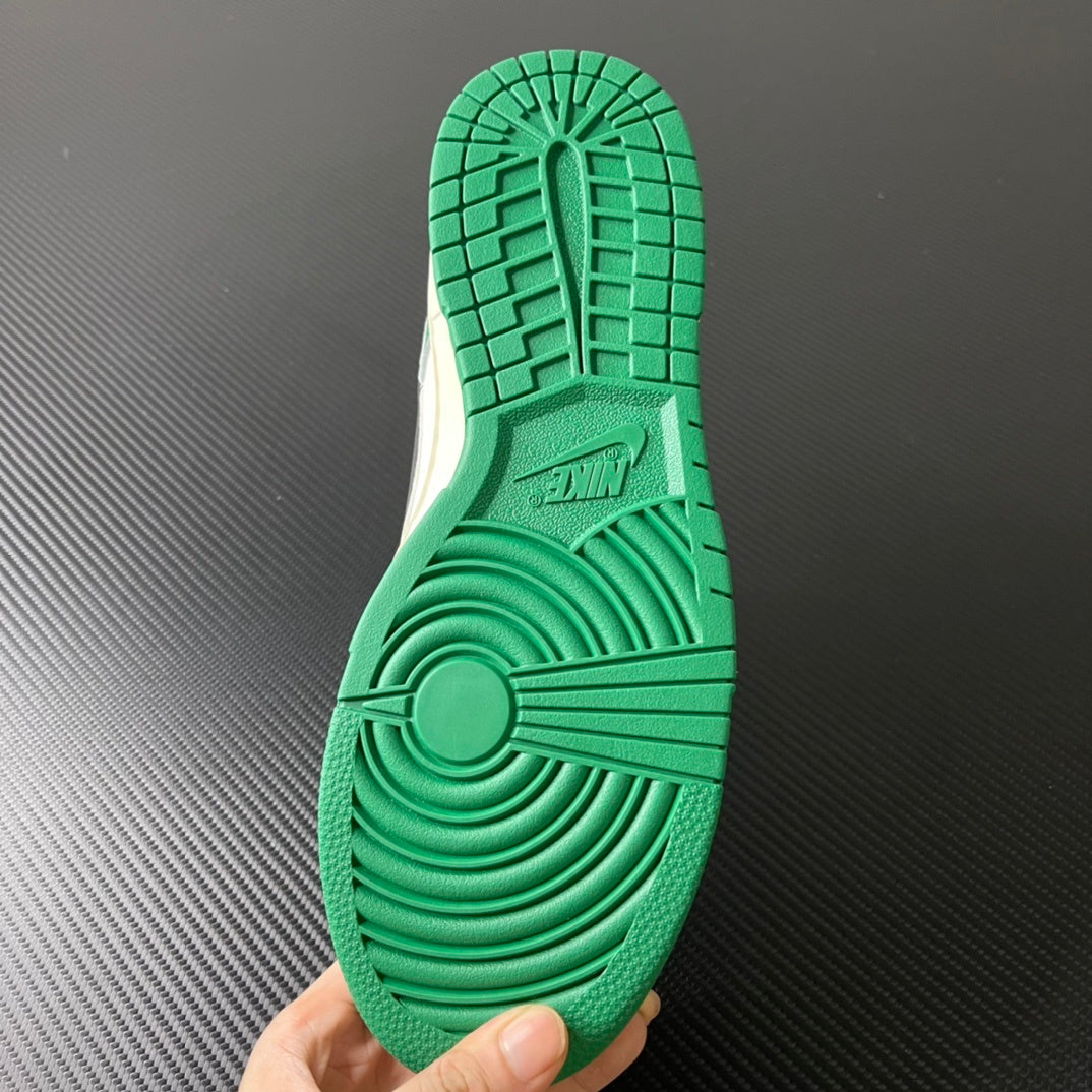 NIKE DUNK LOW RETRO SE “LOTTERY” JACKPOT