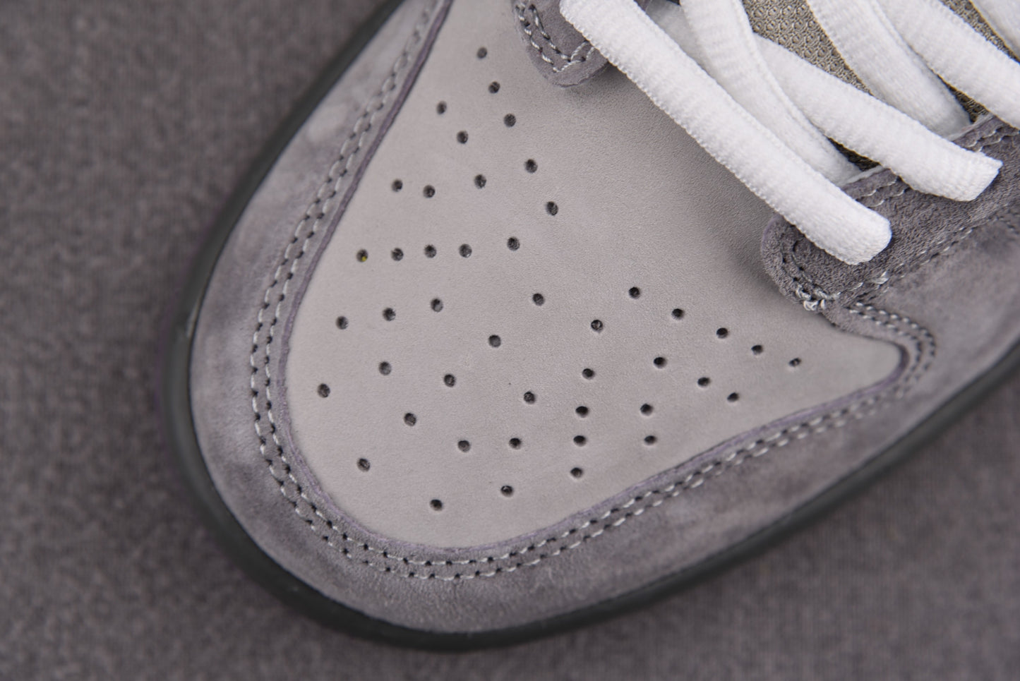 NK Dunk SB Low“Purple Pigeon”