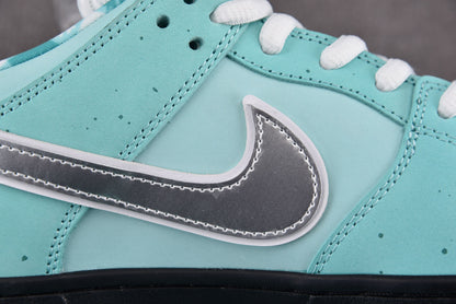 CONCEPTS X DUNK SB LOW “TIFFANY LOBSTER”
