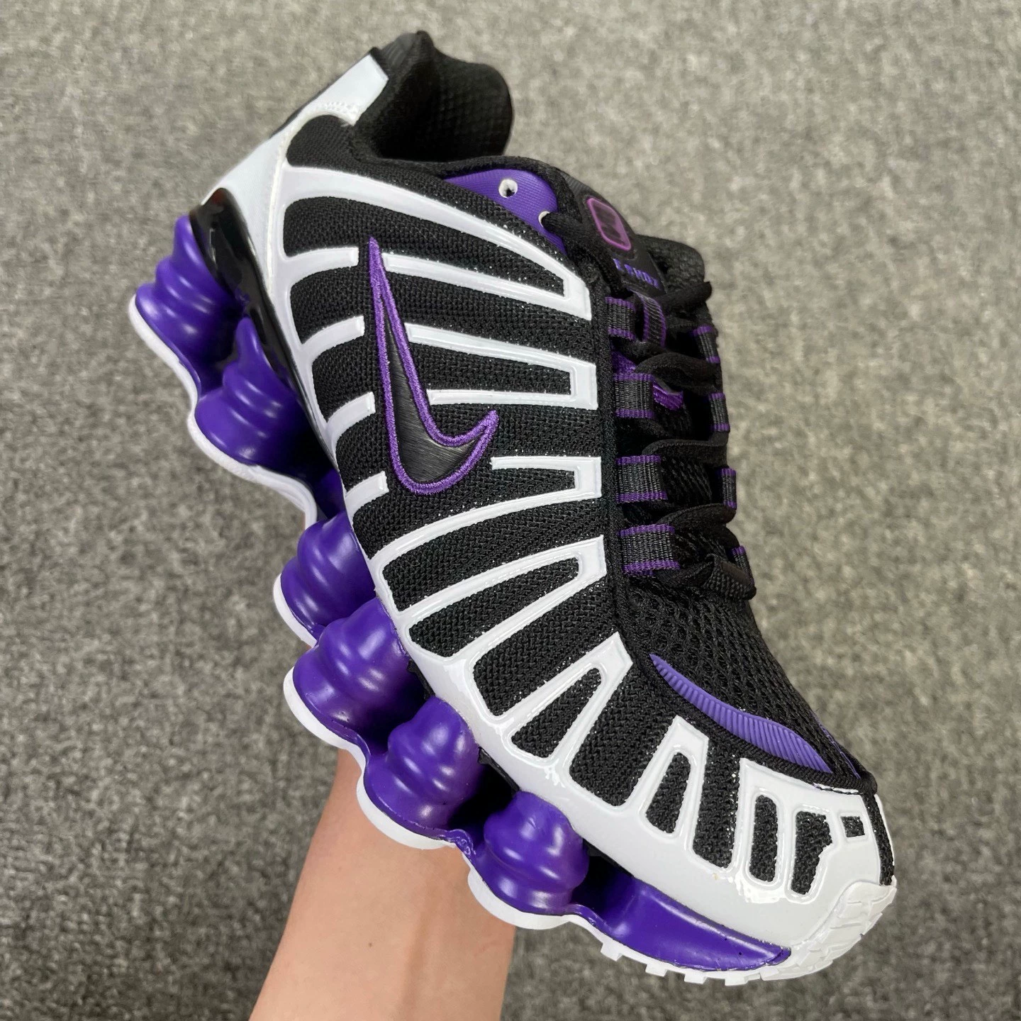 Nike Shox TL Branco e Roxo