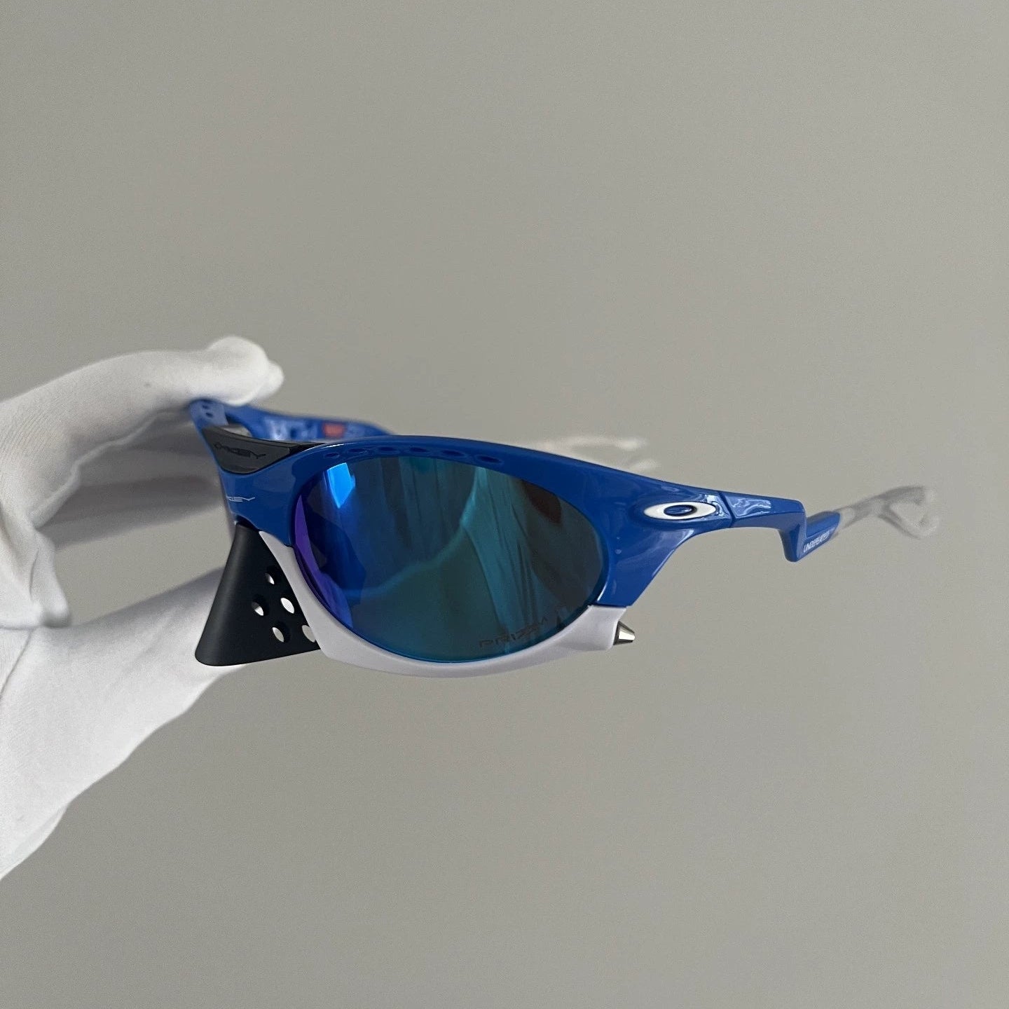 P l a n t a r i s Blue Undefeated