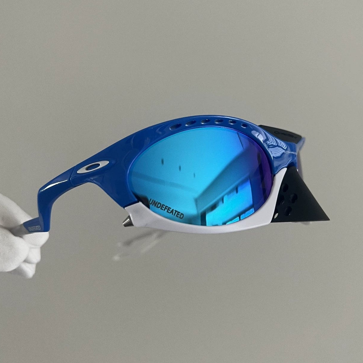 P l a n t a r i s Blue Undefeated