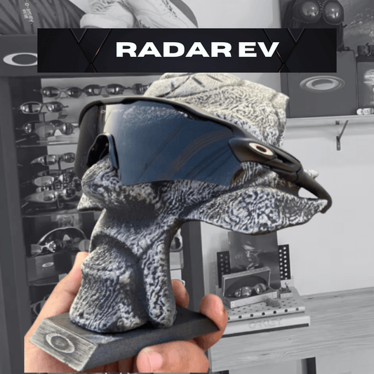 R A D A R E V