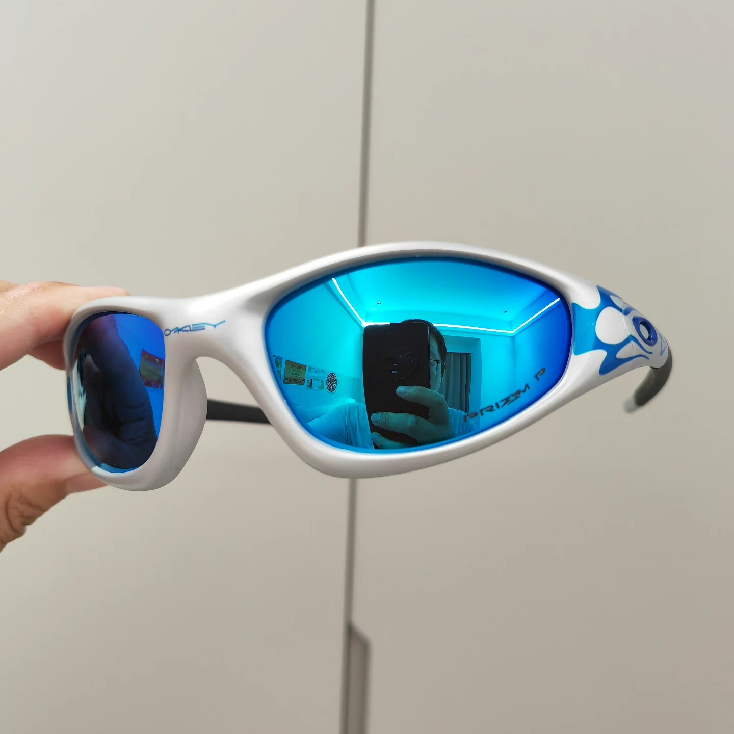 Straight Jacket 99 MUZM (Special 25º Edition)