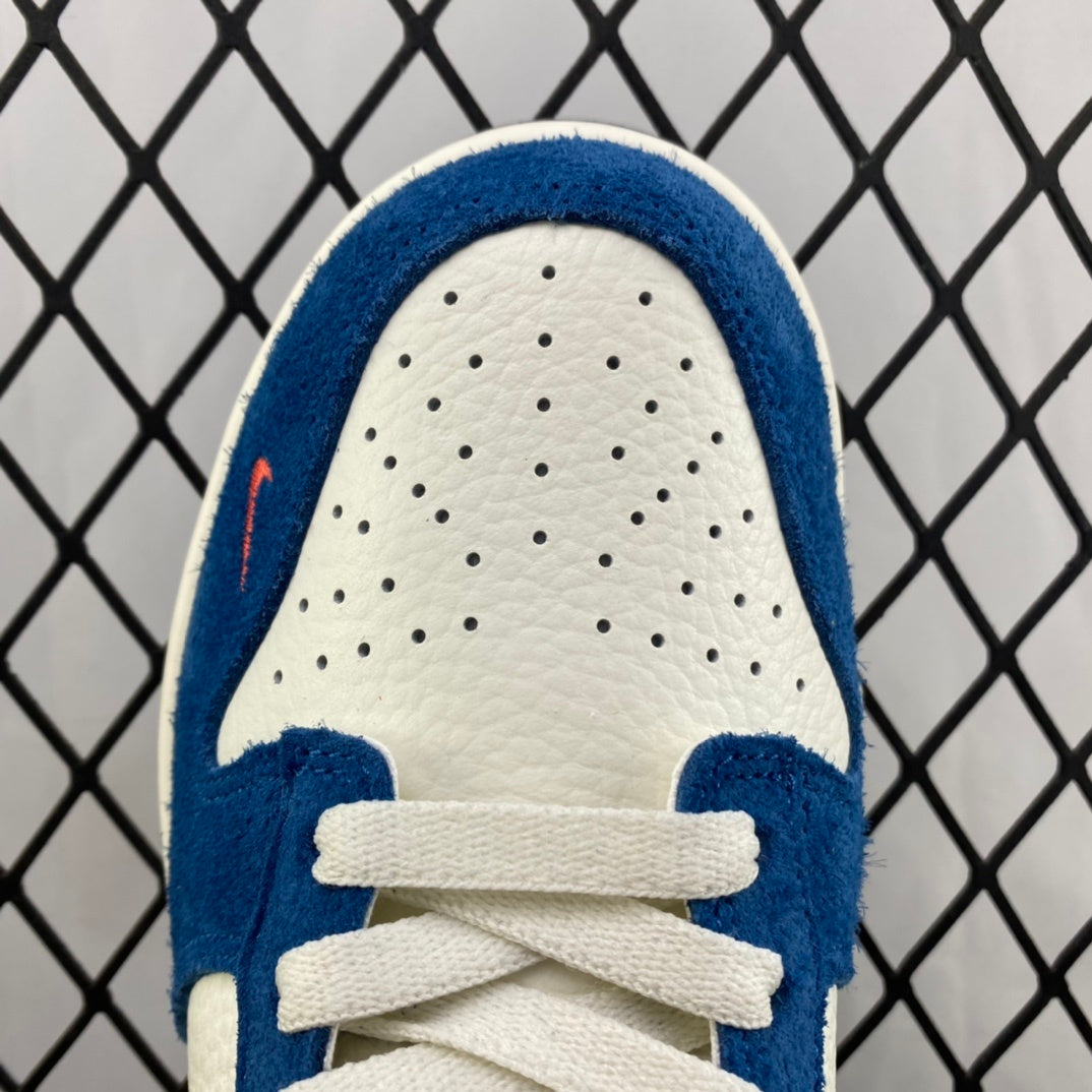 Nike Dunk Low x Kasina “80s Bus”